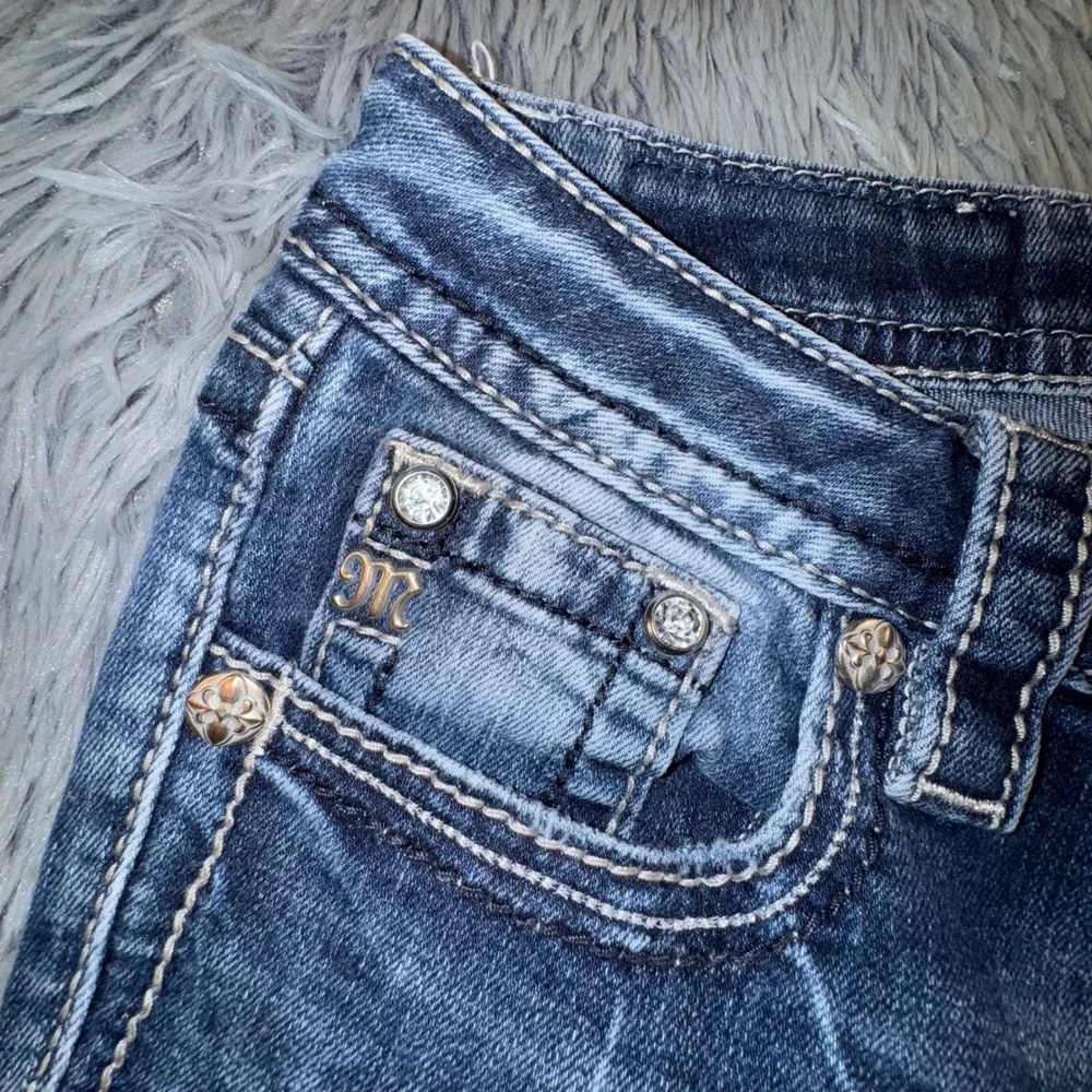 Miss Me Jeans Women 27 Bootcut Embellished Floral Sequin pocket Light Wash 29x32